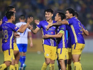 CLB Hà Nội Vất Vả Giành Chiến Thắng Trước Quảng Nam Trong Cuộc Đua Vô Địch V.League